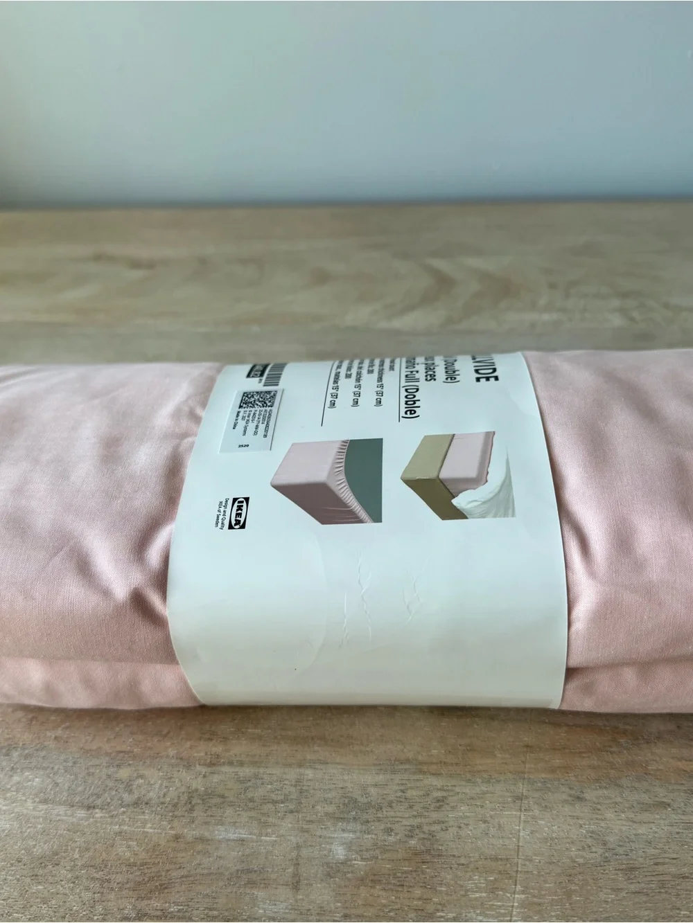 IKEA ULLVIDE Fitted Sheet in Pale Pink